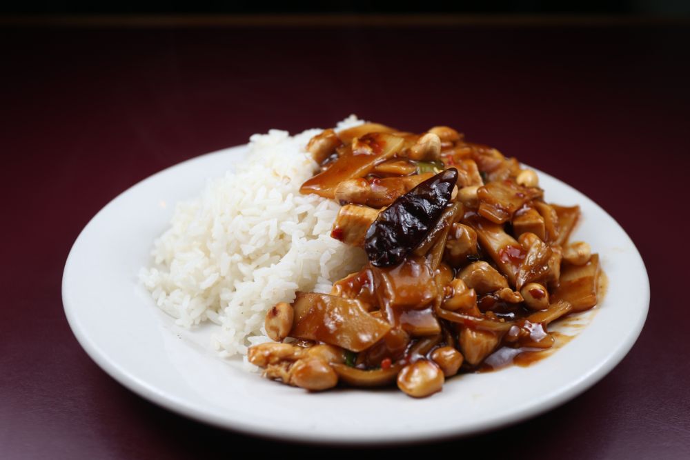15. kung pao beef, chicken, pork, or shrimp, boiled white rice <img title='Spicy & Hot' align='absmiddle' src='/css/spicy.png' />